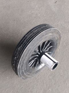 RODA GARI PRETA 20CM 8  POLEGADAS